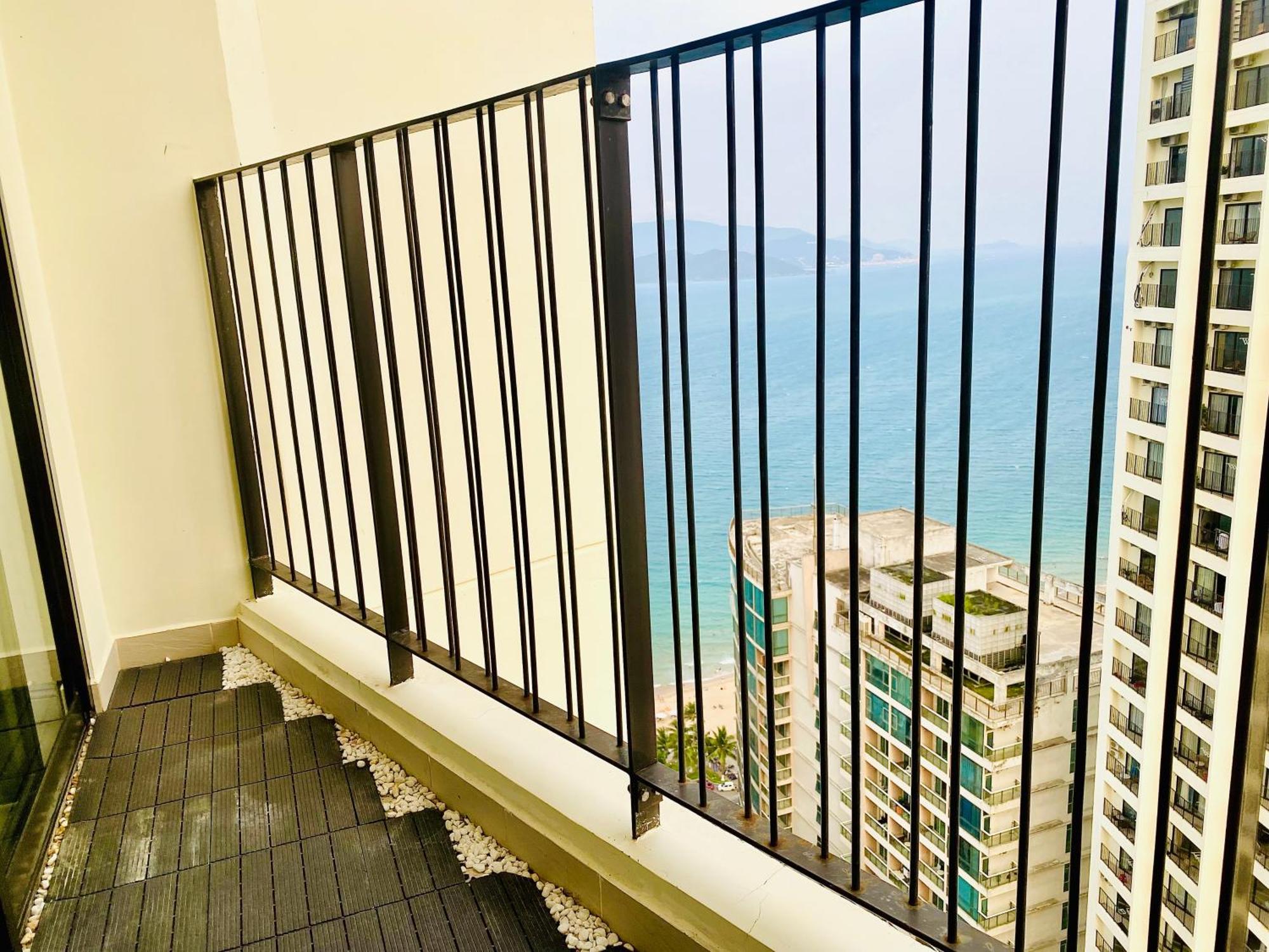 Can Ho Gold Coast O Nha Trang View Bien - Vivastay Экстерьер фото